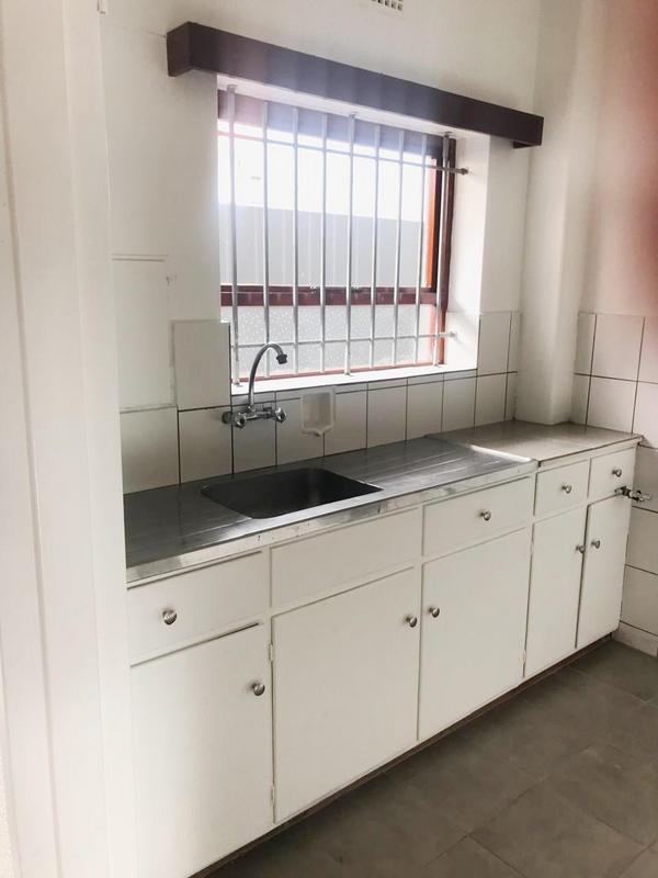 To Let 1 Bedroom Property for Rent in Oranjezicht Western Cape